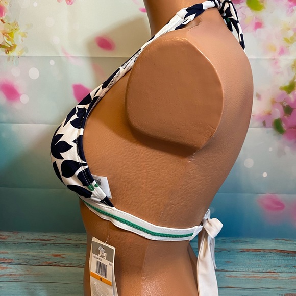 SOLD - Picture 2 of 5